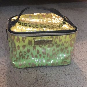 Makeup bag